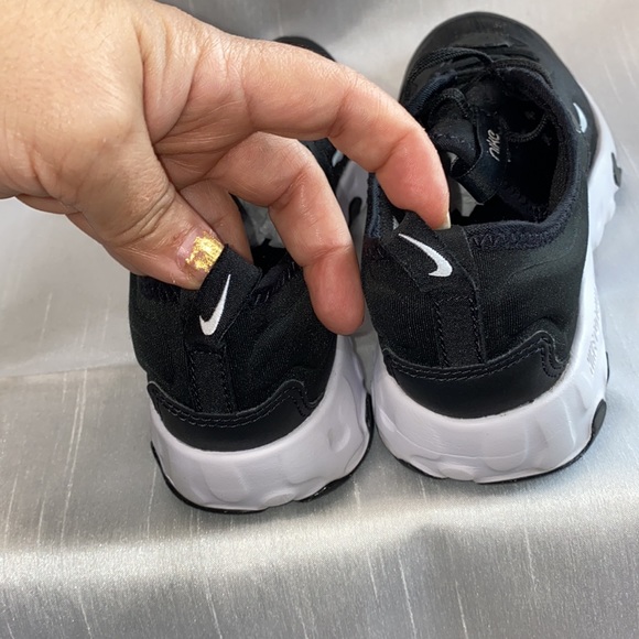 COPY - Nike Boys Renew (3) Tennis - Picture 4 of 7